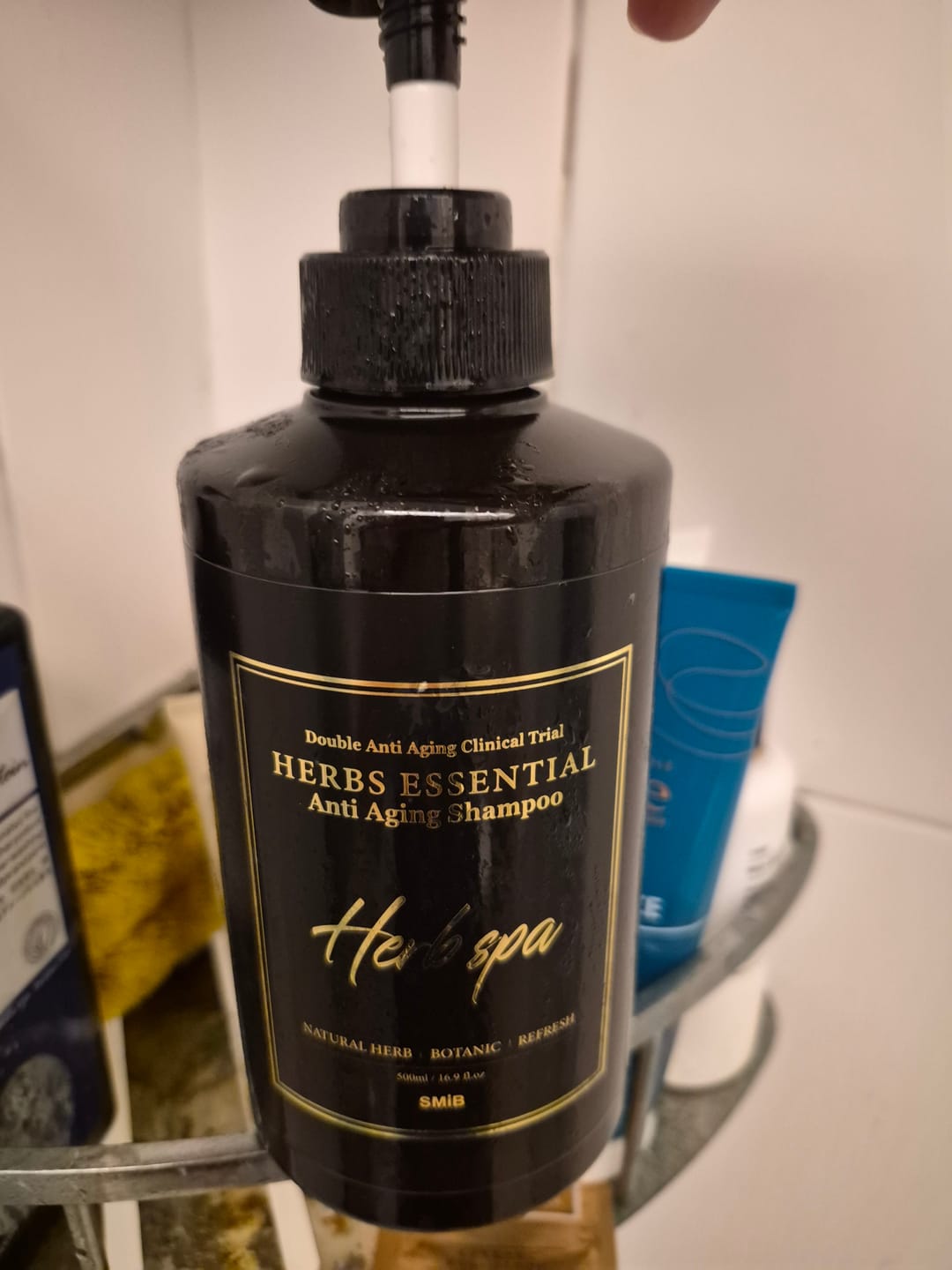 Customer photo review of SMiB Anti-Aging Series - Herb Spa Shampoo - Vegan and Sulfate free