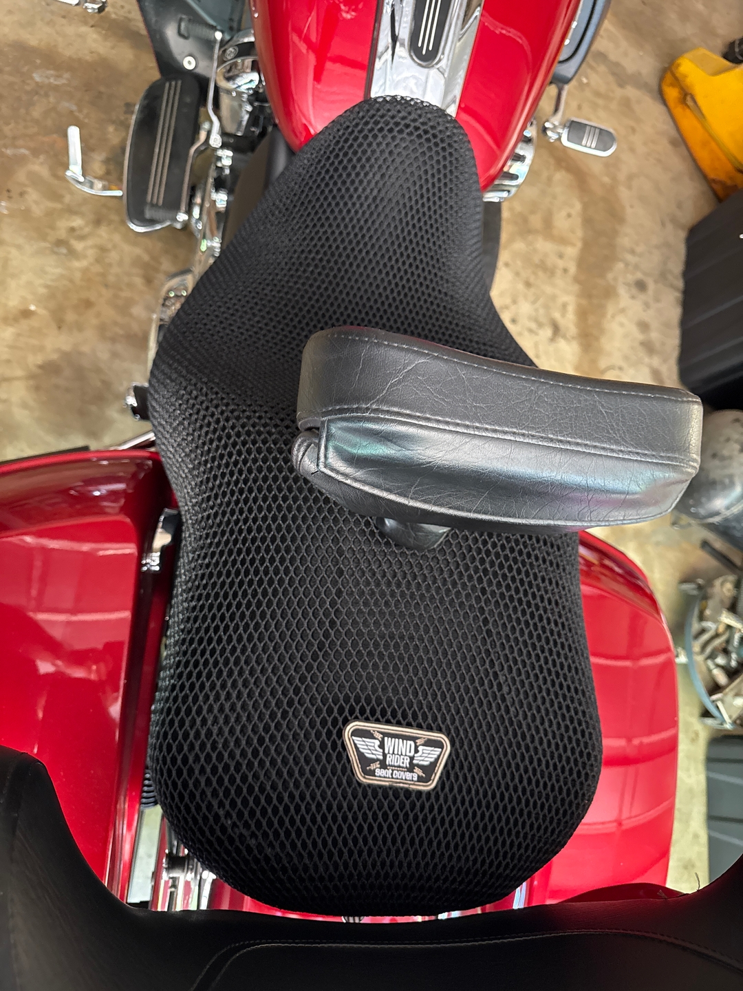 Wind Rider mesh seat cover on a Harley Davidson Ultra Limited