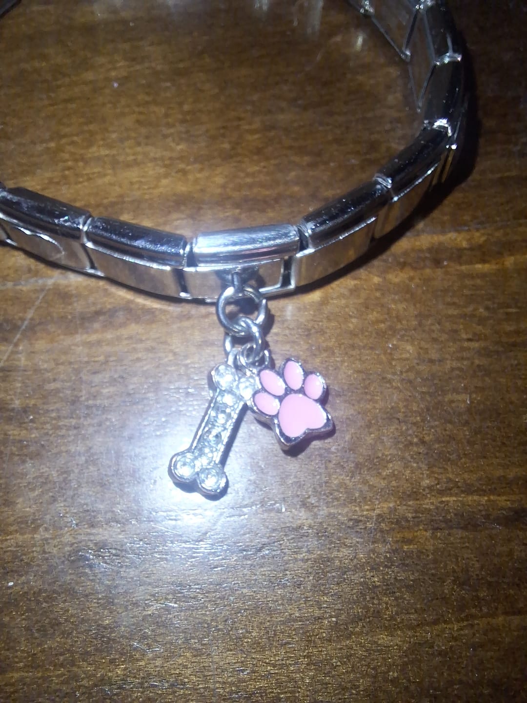 Customer photo review of Charm Colgante Huella perrito