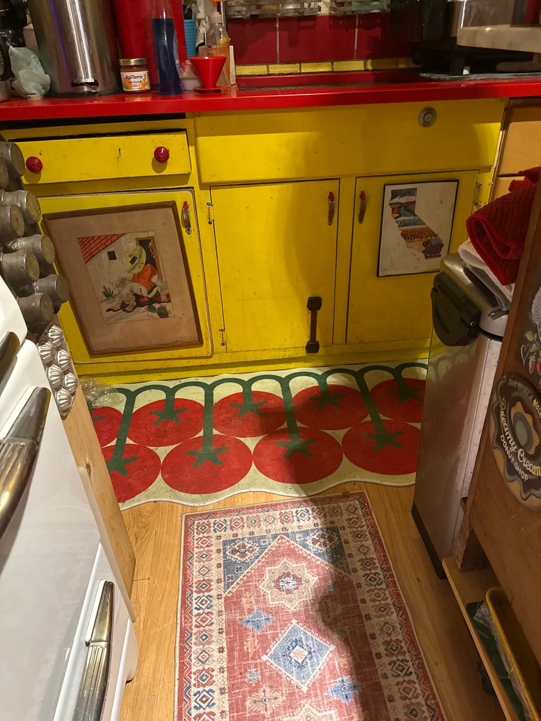 Customer photo review of Irregular Tomato Runner Rug by Johann Banta