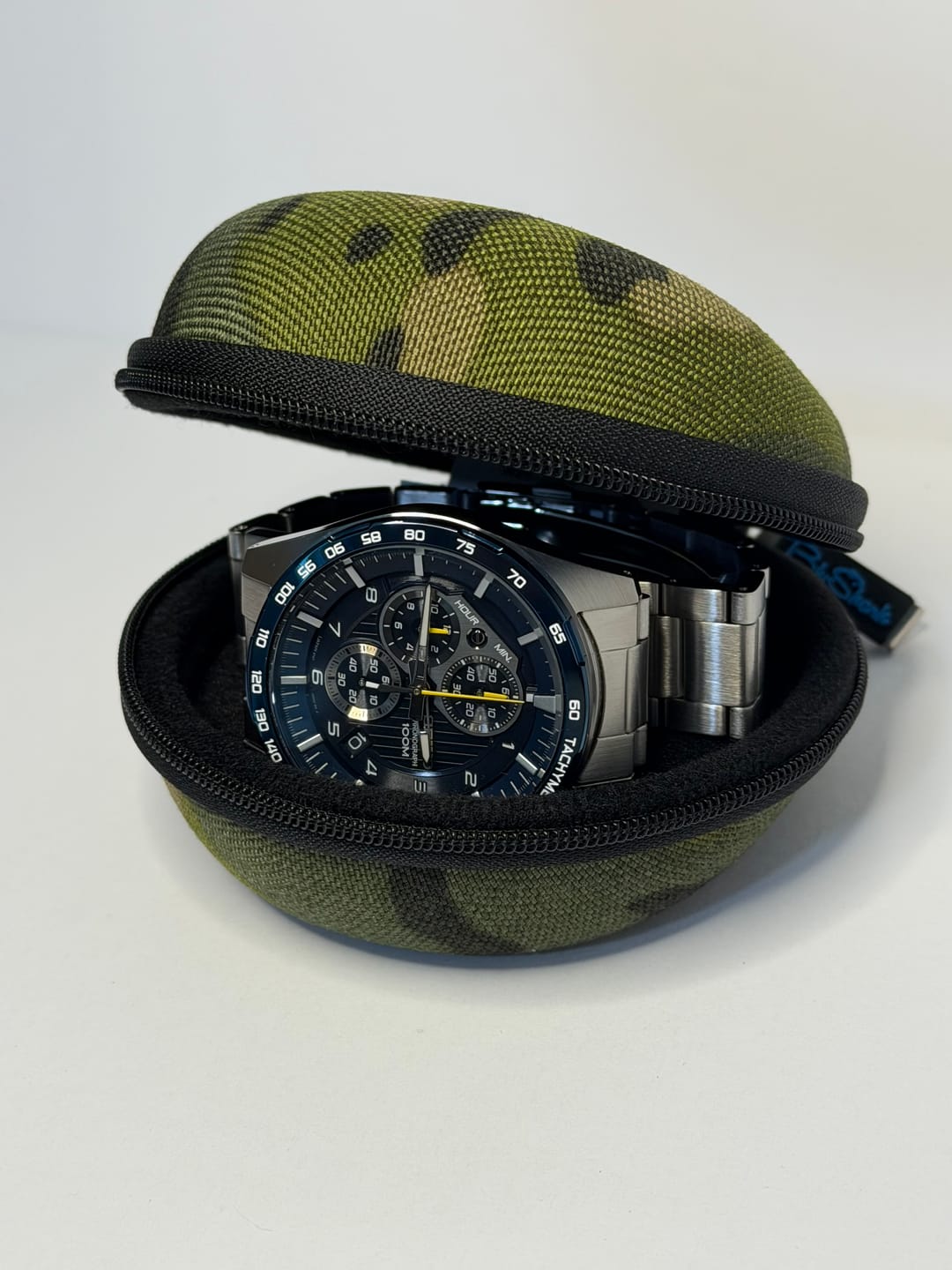 Customer photo review of The Pod - Travel Watch Case - Camo