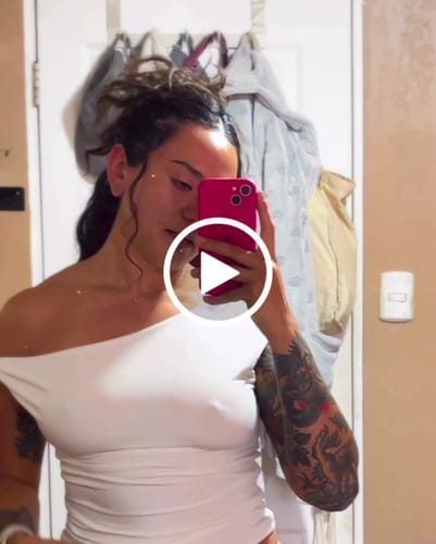 Customer video review of TOP EMMA BLANCO