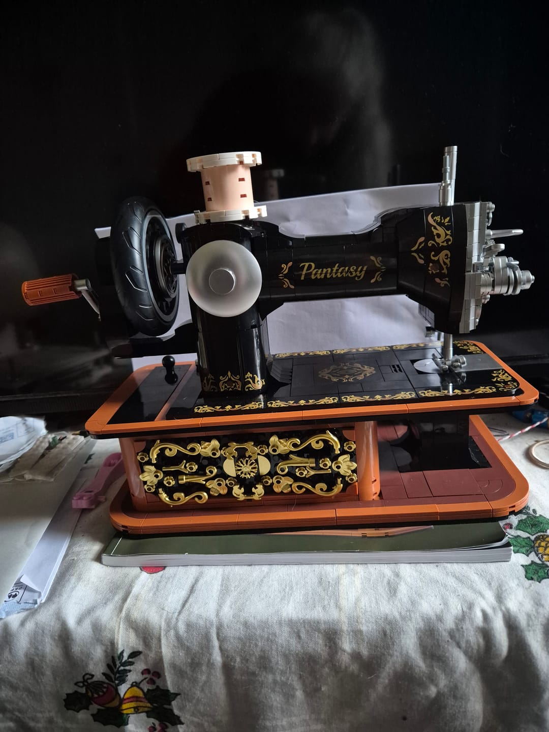 Customer photo review of Pantasy Hand Crank  Sewing Machine 85028