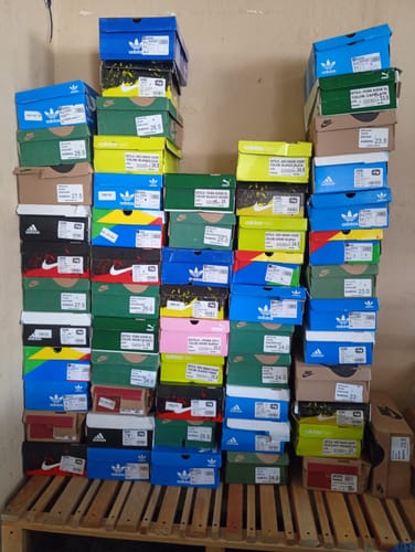 Customer photo review of Tenis Suede XL Negro Total