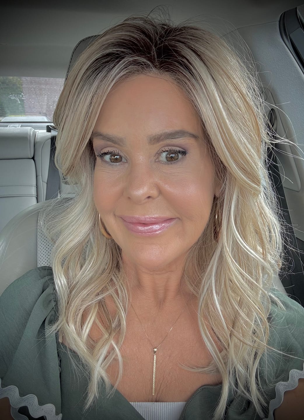 Customer photo review of FASHION FORWARD - Neutral Sand Blonde