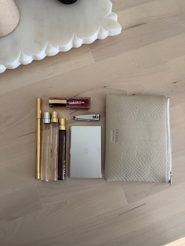 Customer photo review of Zip Pouch 8 Oat Croc