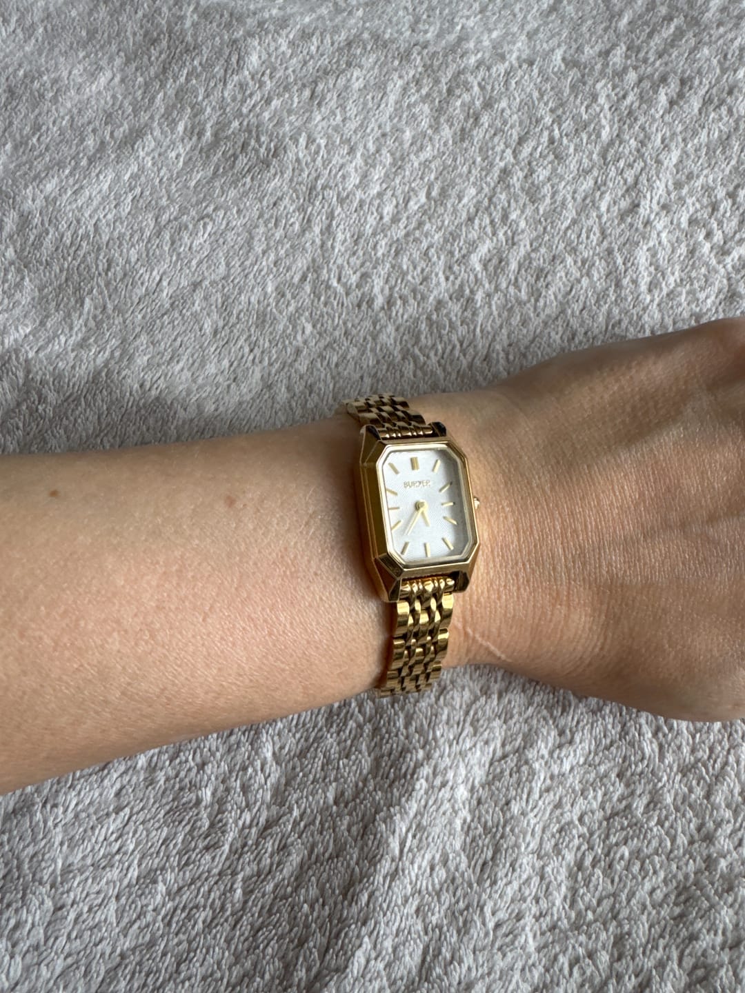 Customer photo review of Isabell Petite Gold