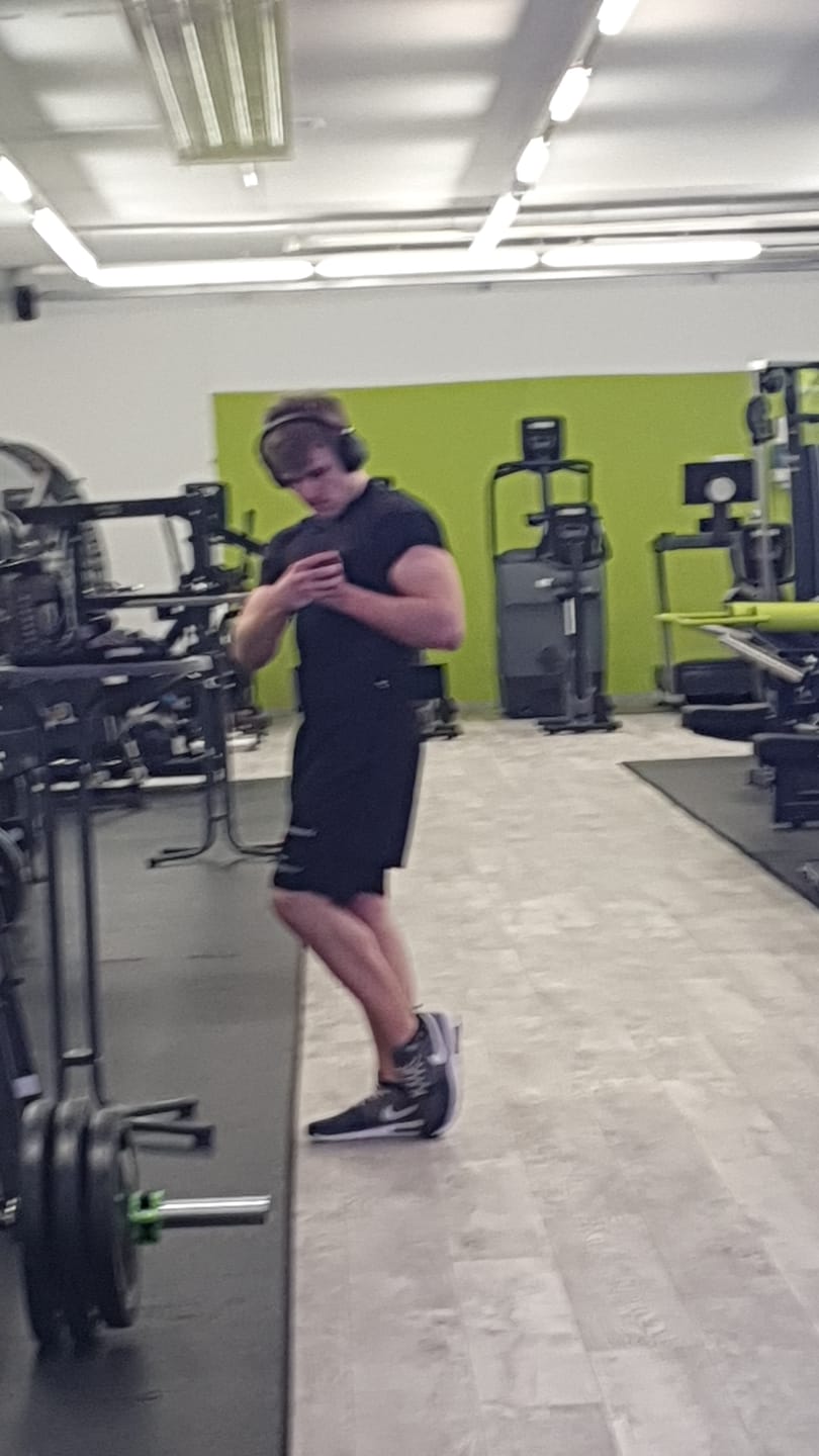 Customer photo review of 4294 - Apex Compression Tees