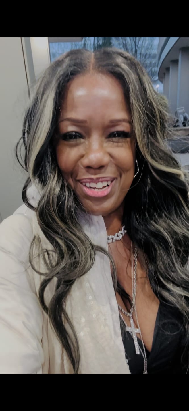 Customer photo review of Sensationnel Butta Lace HD 5" Deep Parting Lace Wig - BUTTA UNIT 34