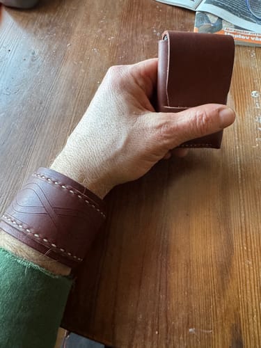 Customer photo review of Armband i äkta läder
