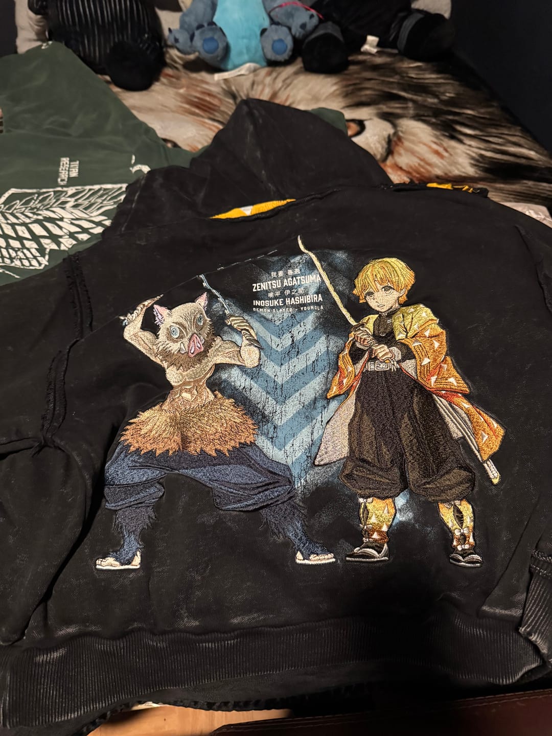 Customer photo review of 5195 - Demon Slayer: Kimetsu no Yaiba - Zip-ups
