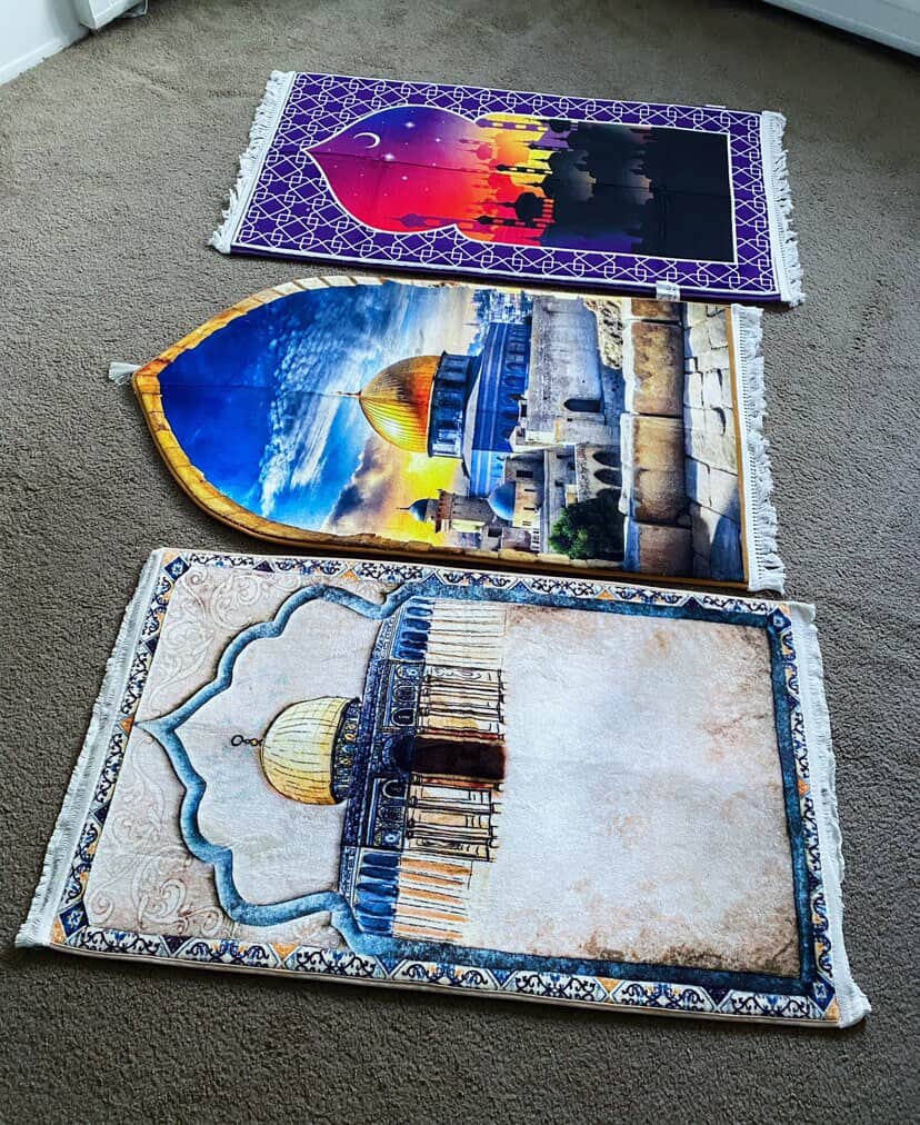 Customer photo review of Sunset Minaret Padded Prayer Mat
