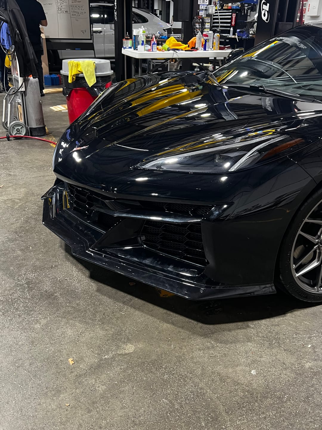 Customer photo review of Corvette C8 Z06 / E-Ray DRY CARBON FIBER Front Splitter [Z07 Package]