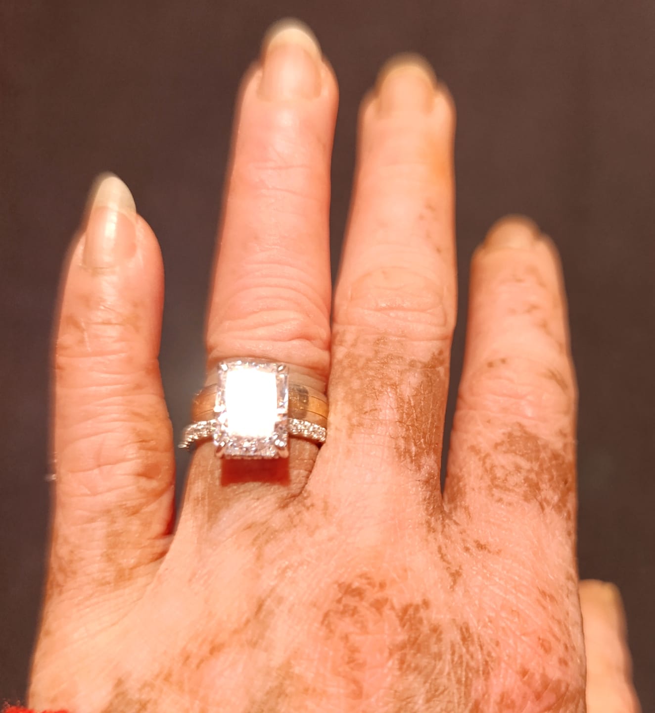 Customer photo review of S925 4.0Ct Radiant Cut White Gold Engagement Ring For Women In Sterling Silver