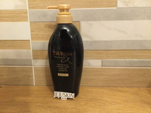 Customer photo review of Shiseido - Shampoing réparateur Tsubaki Premium EX - 300/450ml
