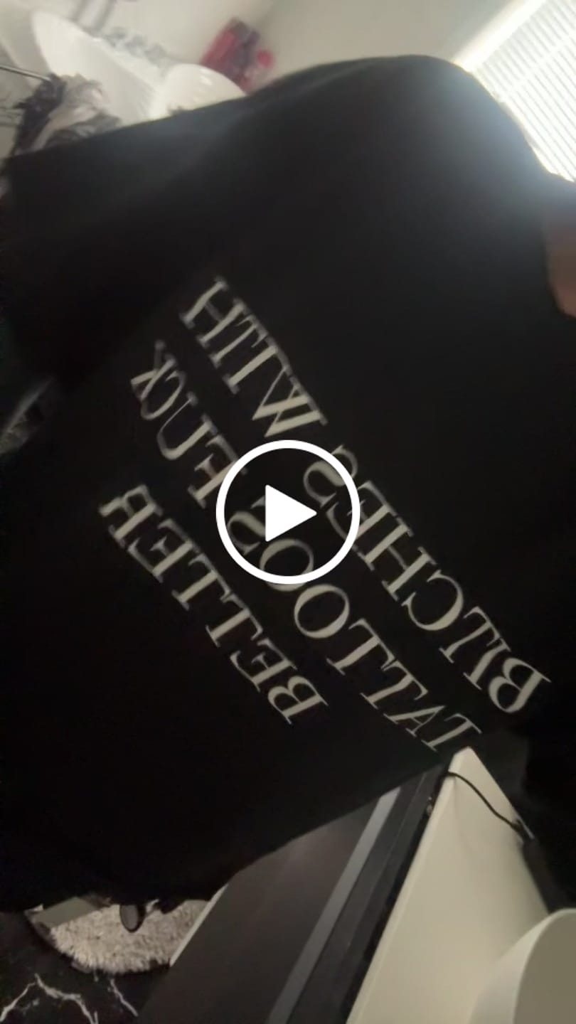 Customer video review of LAG DIN EGEN T-SKJORTE - UNISEX  - T-SKJORTE