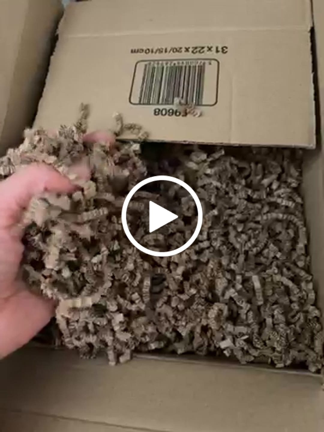 Customer video review of Virutas de relleno kraft de calidad premium