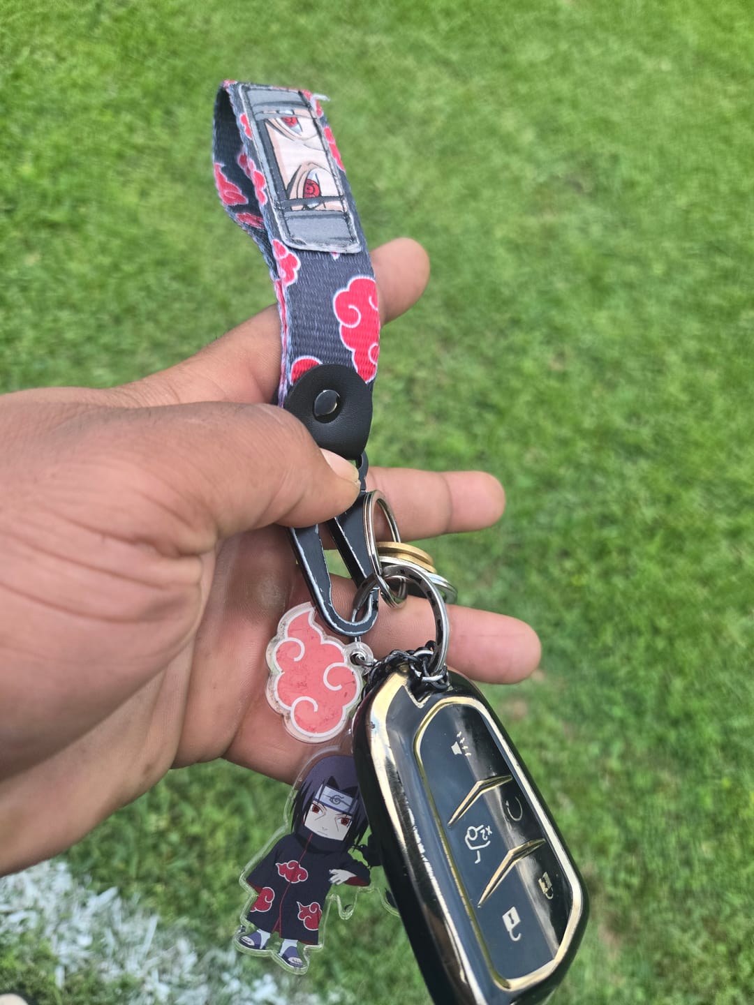 Customer photo review of Itachi Uchiha Keystrap Bundle