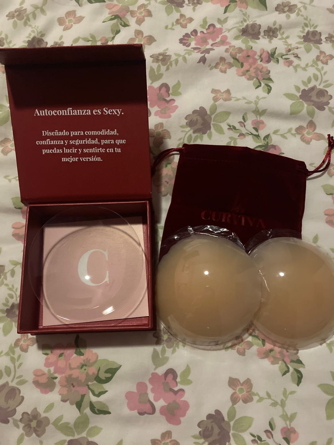 Customer photo review of Pezoneras Círculos con Adhesivo