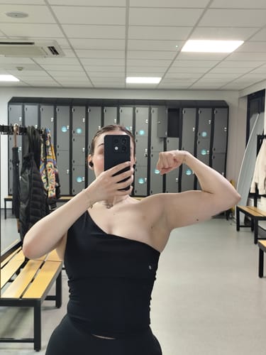 Customer photo review of The Delight Leggings