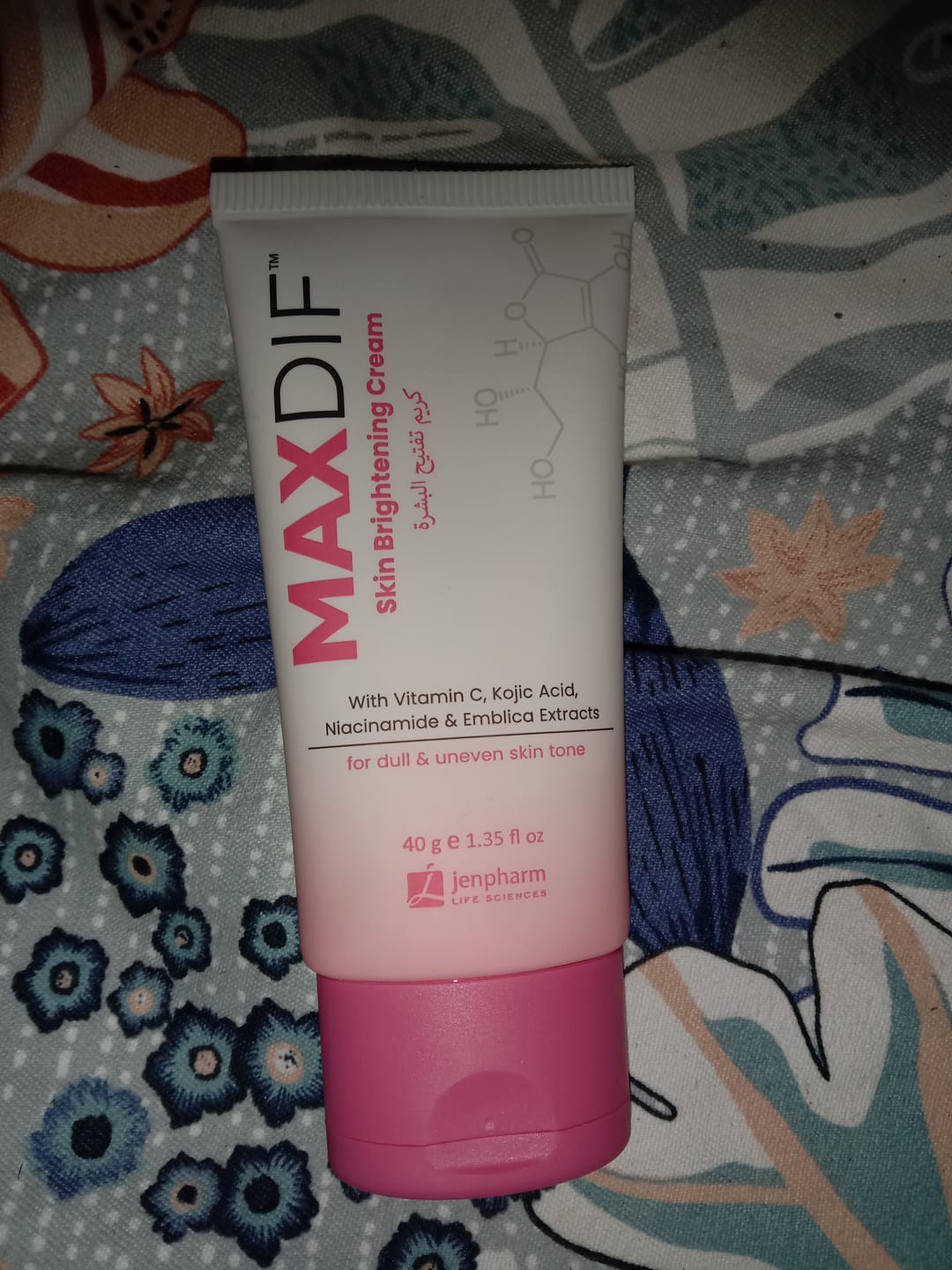 Customer photo review of Maxdif Brightening Cream
