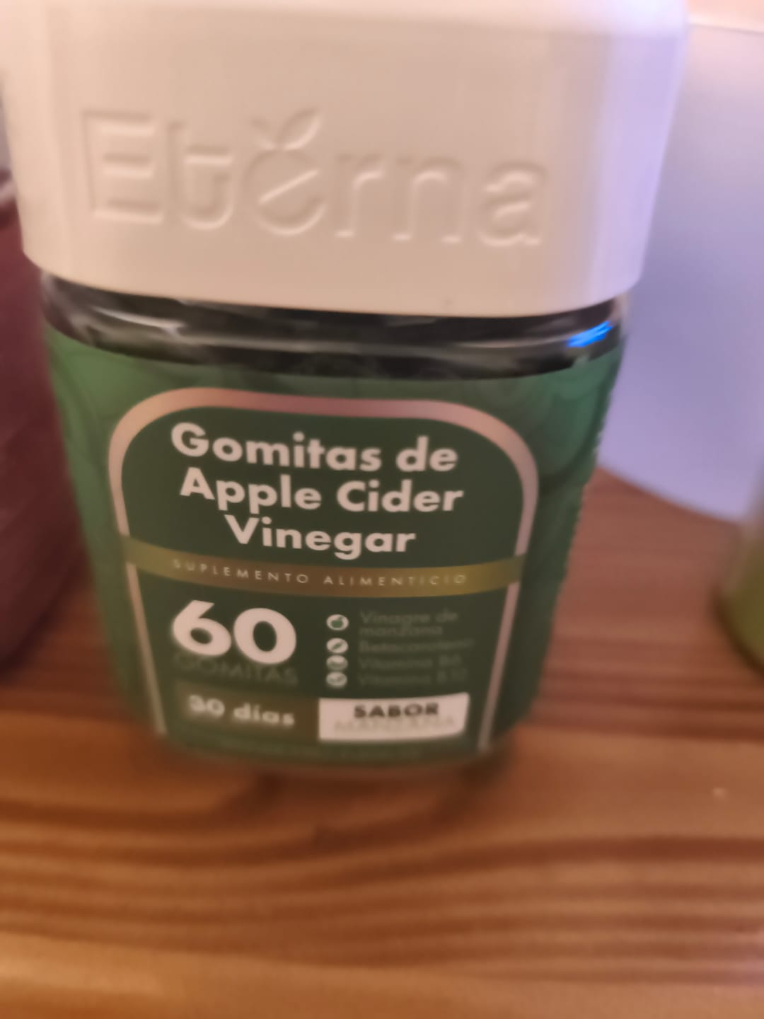 Customer photo review of Gomitas de Vinagre de Manzana