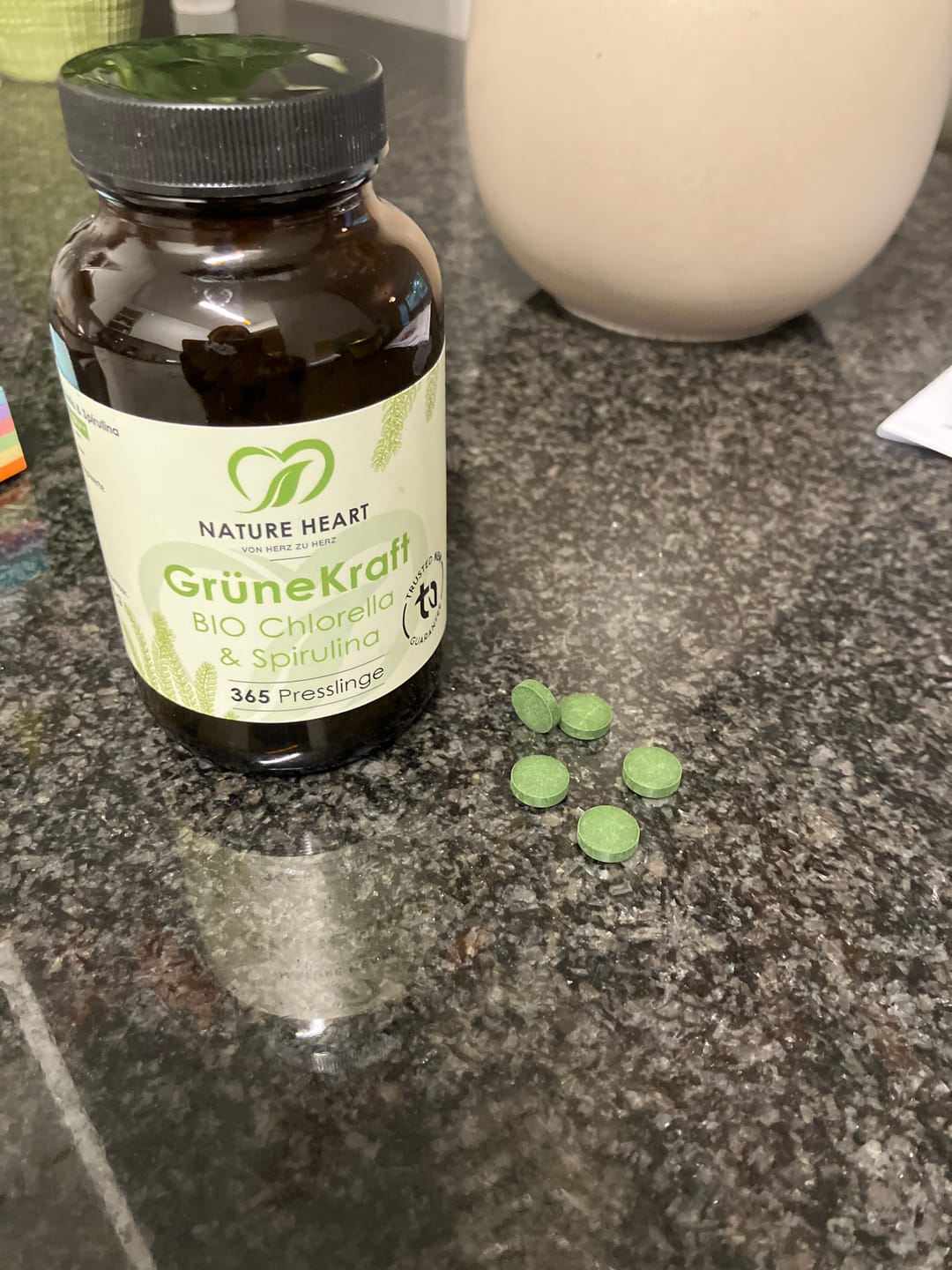 Customer photo review of Grüne Kraft - Bio Chlorella & Spirulina