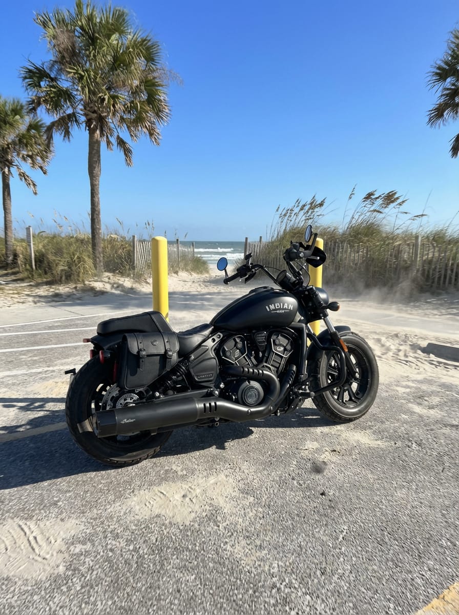 Customer photo review of 8L - Pony Indian Sport Scout Sixty 2025+ Leather Motorcycle Saddlebags