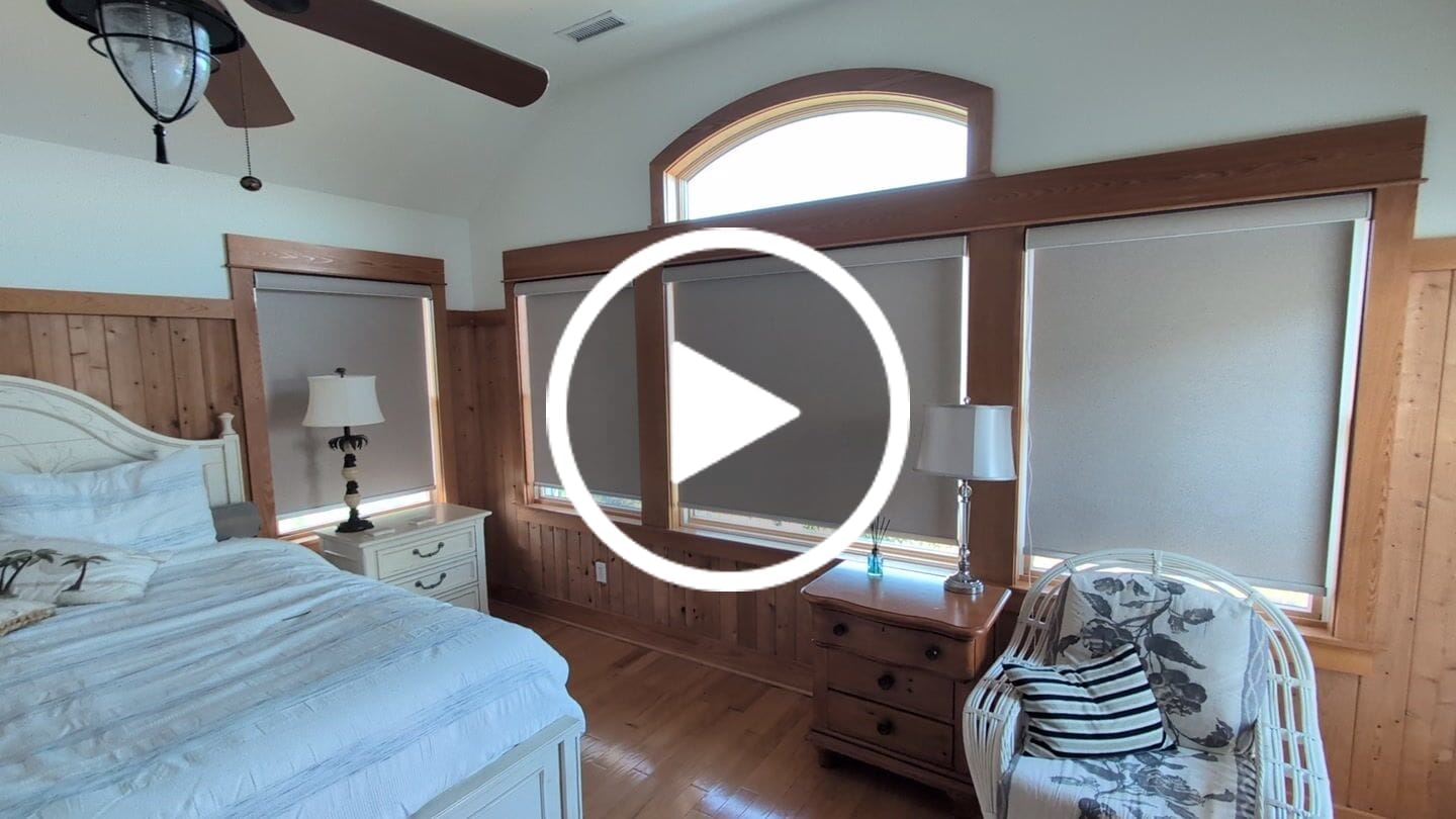 Customer video review of SmartWings Motorized Roller Shades 100% Blackout Safari
