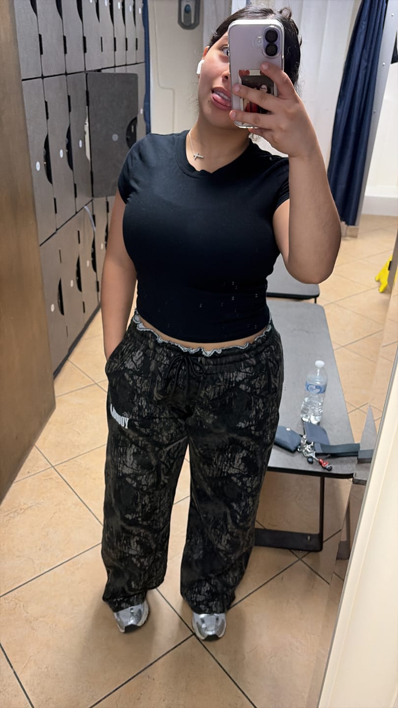 Customer photo review of 2133 - Tree Camo Baggy Sweats
