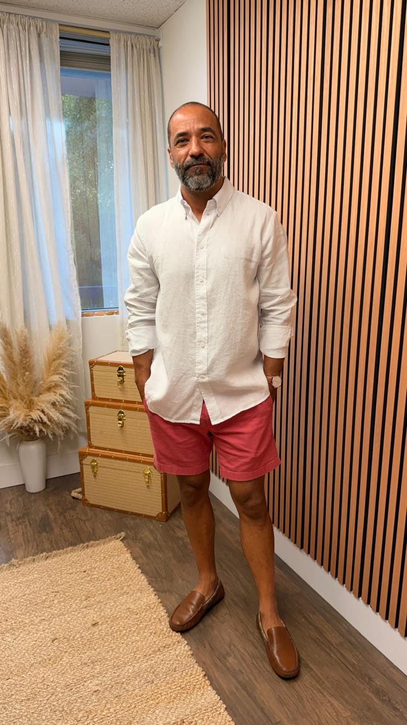 Customer photo review of Wynwood Long Sleeve Linen Shirt