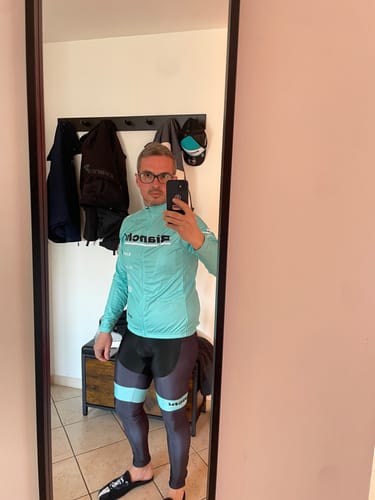 Customer photo review of 2021 Bianchi Retro Long Sleeve Cycling Kits