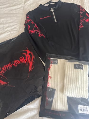 Customer photo review of Women's Void Tech™ Regalia long sleeve Quarter zip [NIGHTMARE]