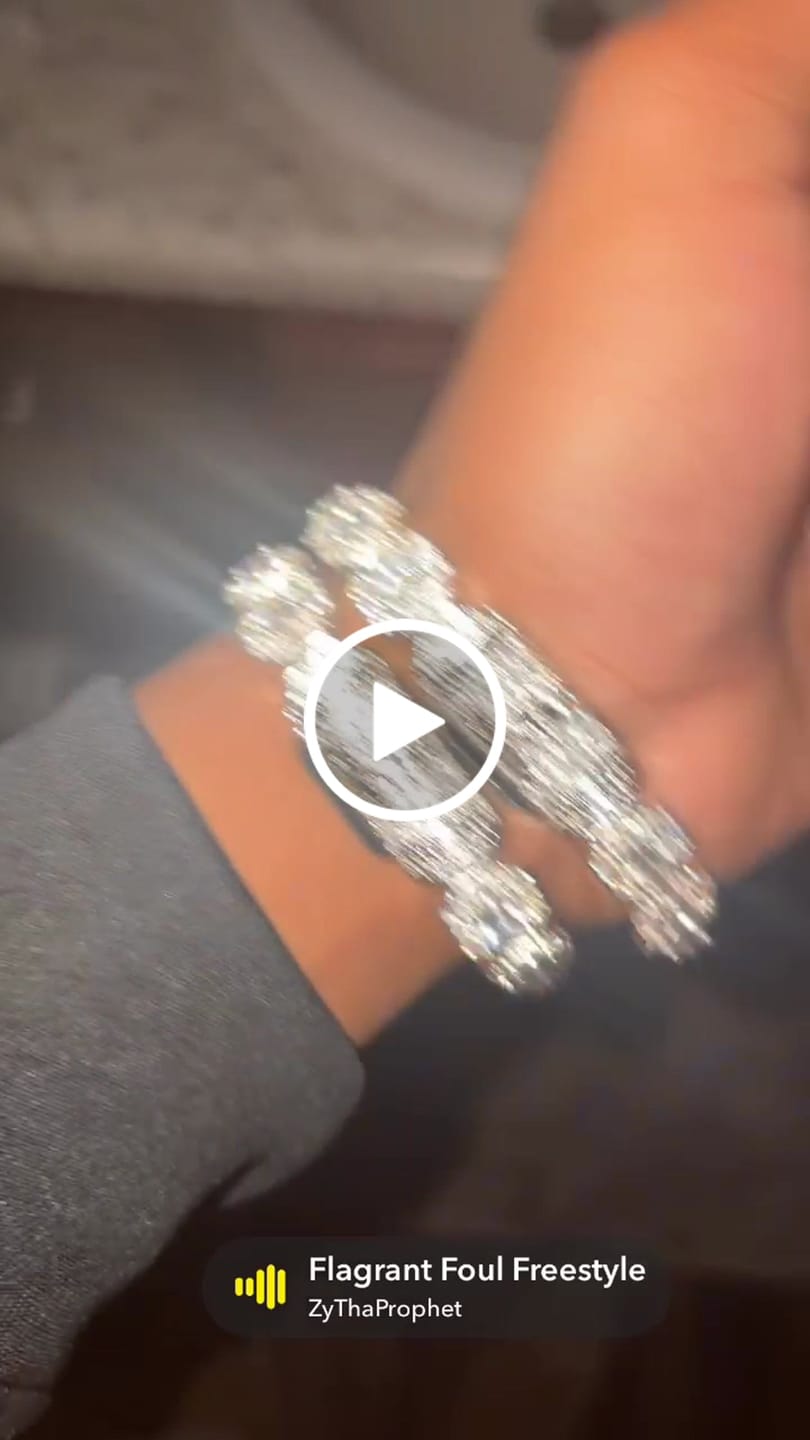 Customer video review of 10mm Moissanite Clustered Tennis Bracelet - Silver - D Colour - VVS1