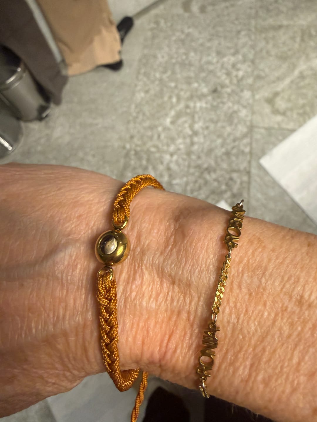 Customer photo review of Personalisiertes Namensarmband