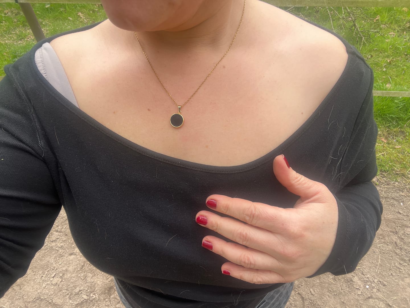 Customer photo review of Obsidian Halskette - Kreismedallion