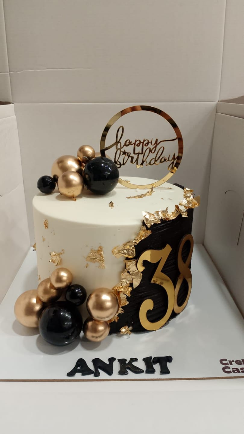 Customer photo review of Golden Balls Cake