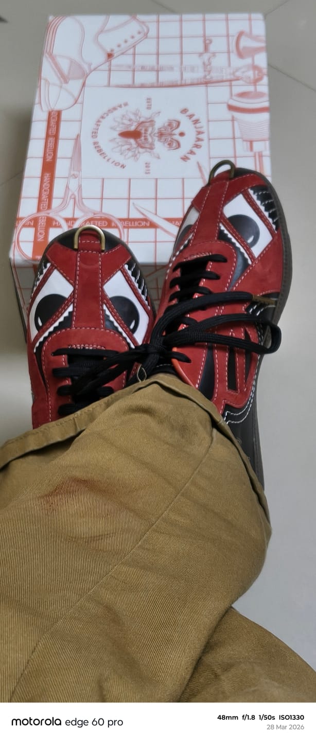 Customer photo review of TOTEM बोम्बर (Bomber) Sneakers