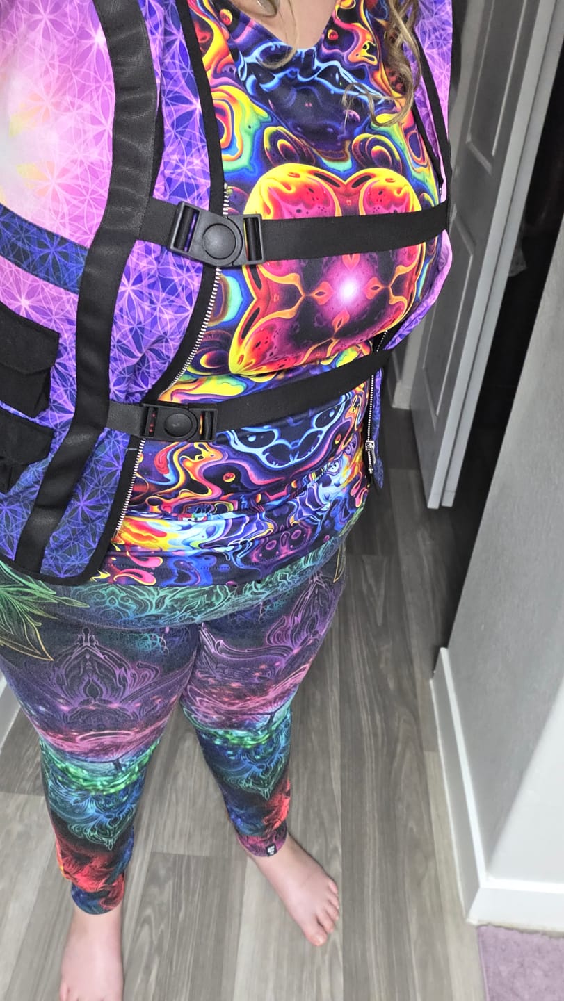 Customer photo review of "Aurora Boreafungus Bloom" MEN'S TANK TOP