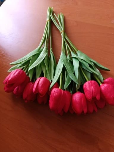 Customer photo review of 10/30PCS Real Touch Artificial Tulip Flowers – Premium Latex Faux Tulips
