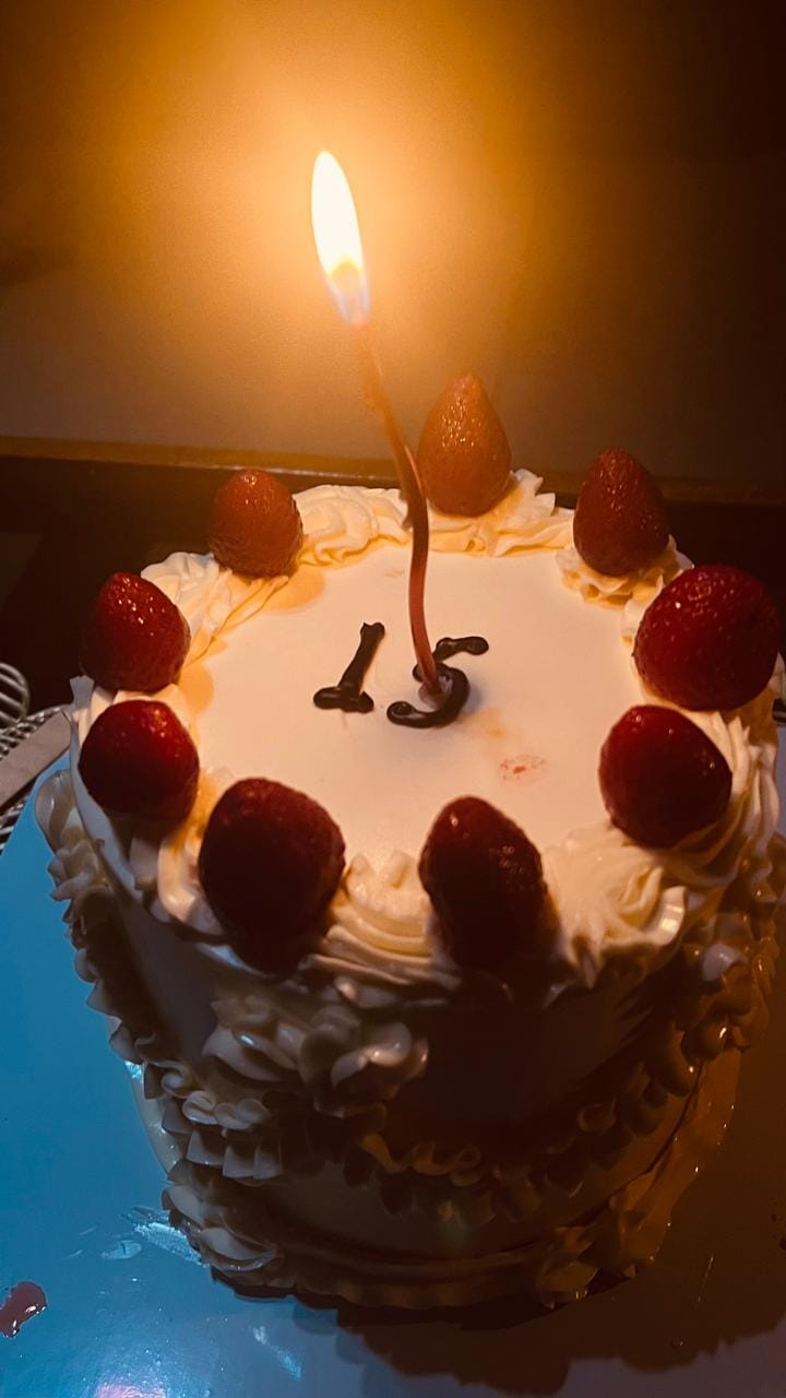 Customer photo review of Vintage Theme Anniversary Cake