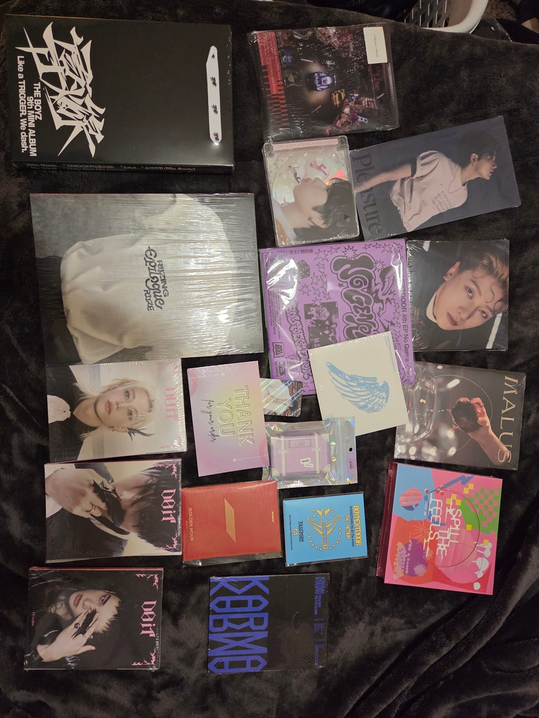 Customer photo review of Mystery K-pop Album