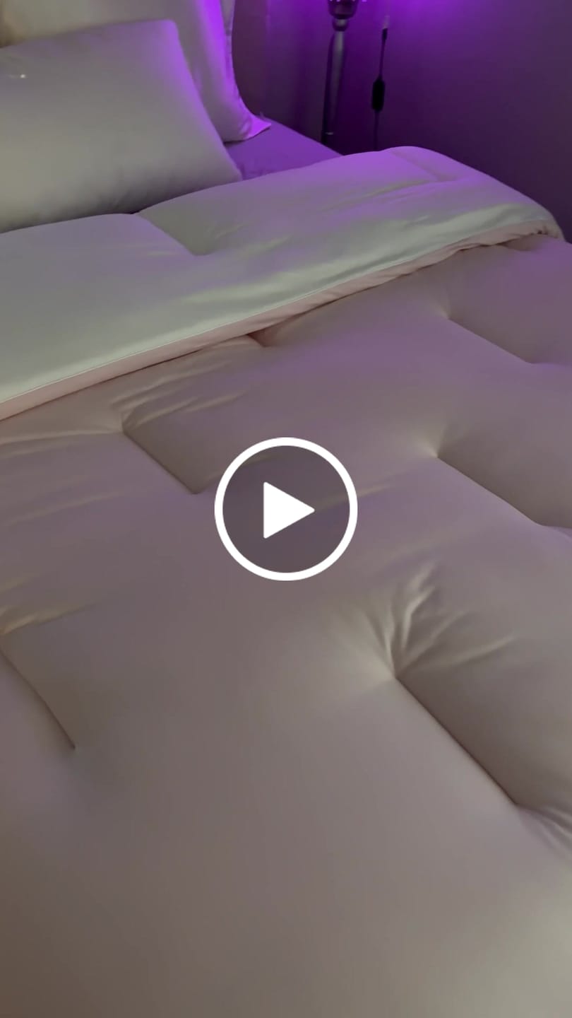 Customer video review of Temperature Controlling Comforter