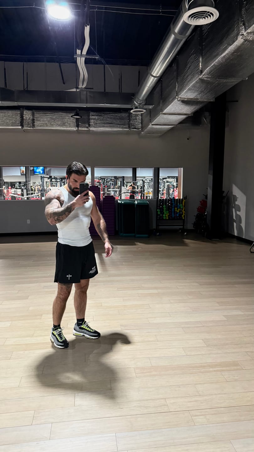 Customer photo review of Signature-Tech Liner Shorts