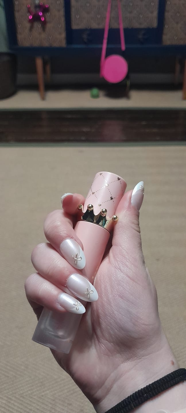 Reseña de la foto del cliente del kit de lápiz labial y delineador de labios Kiss and Makeup de P. Louise
