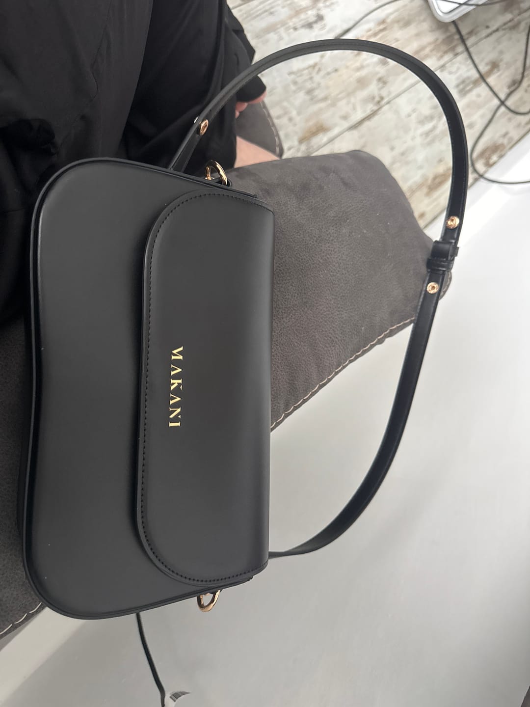 Customer photo review of CHLOIE - BLACK
