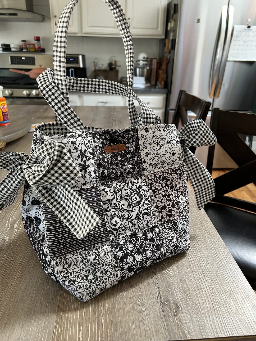 Customer photo review of Box Bottom And Bows Tote Pattern