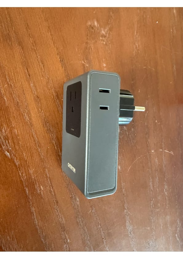 Customer photo review of Gitryin Retractable Travel Adapter 5-in-1 Charger