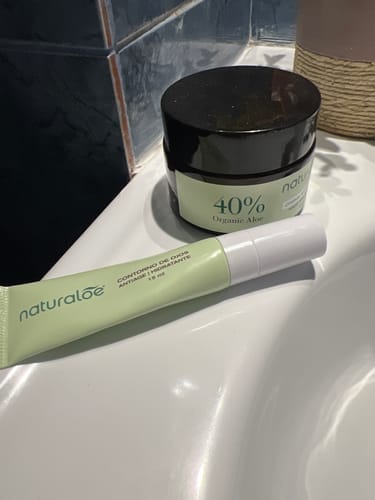 Customer photo review of Set Antiage: Contorno de Ojos 15ml + Crema Día SPF 30, 50ml