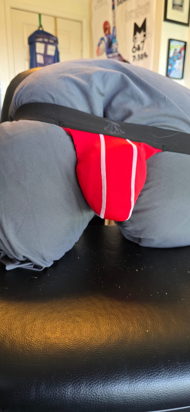 Customer photo review of Nylon 0in Mesh Jockstrap No Fly 3pk Black/Light Blue/Red